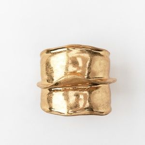 Zara twisted gold cuff